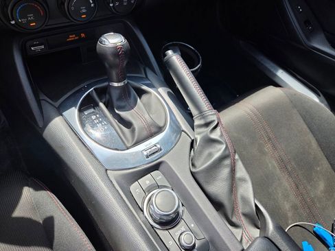 Used 2017 MAZDA MX-5 Miata RF Club RWD image 26