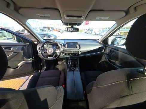 Used 2024 Nissan Rogue S image 26