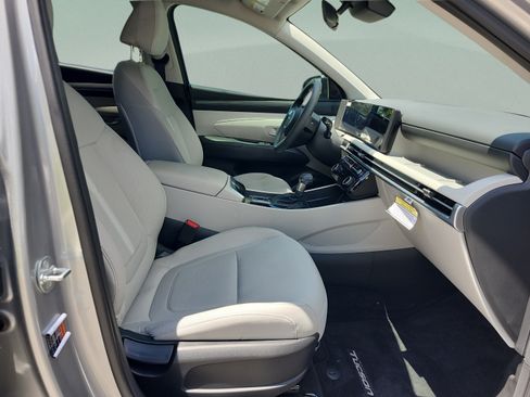 Used 2025 Hyundai Tucson SEL FWD image 20