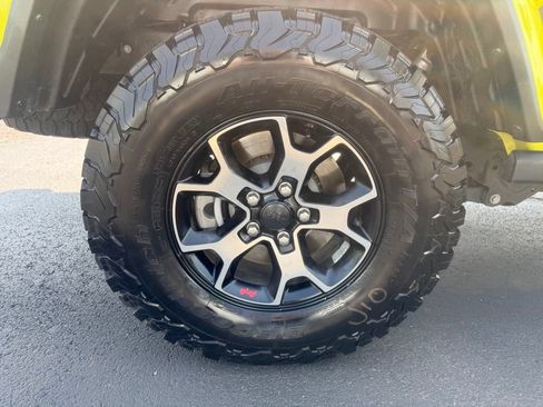 Used 2023 Jeep Gladiator Sport AWD/4WD image 53
