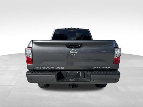 Used 2024 Nissan Titan SV w/ SV Convenience Package image 7
