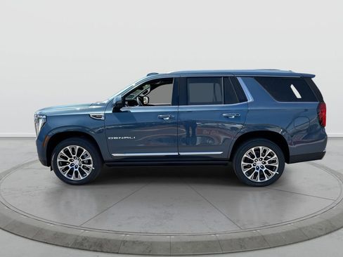 New 2026 GMC Yukon Denali w/ Denali Reserve Package AWD/4WD image 5
