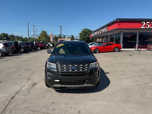 Used 2016 Ford Explorer Limited w/ Equipment Group 301A AWD/4WD image 7