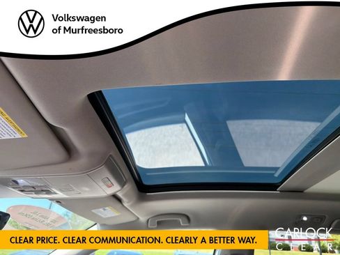 Certified 2021 Volkswagen Atlas SEL R-Line FWD image 26