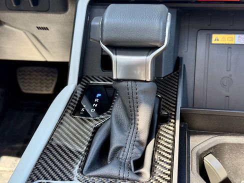 Used 2024 Toyota Tundra Capstone AWD/4WD image 30