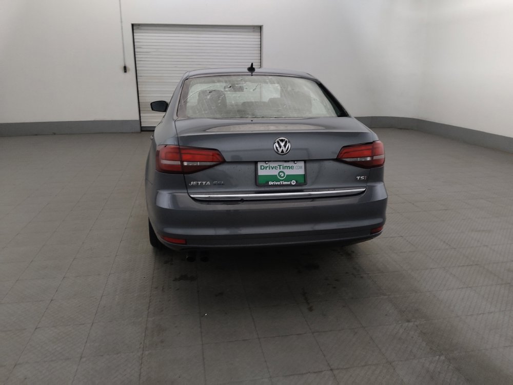 Used 2017 Volkswagen Jetta SEL FWD image 6