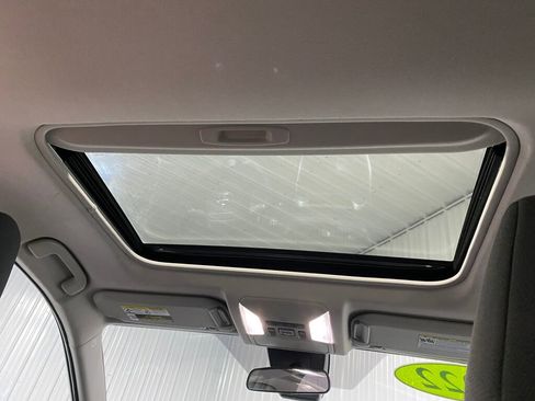 Used 2022 Toyota RAV4 XLE image 14