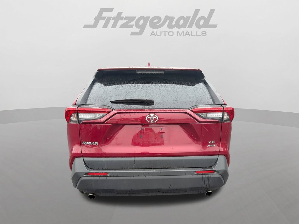 Used 2024 Toyota RAV4 LE AWD/4WD image 7