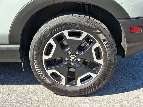 Used 2022 Ford Bronco Sport Outer Banks w/ Tech Package AWD/4WD image 8