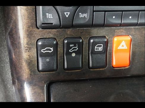 Used 2002 Mercedes-Benz SL 500 image 21