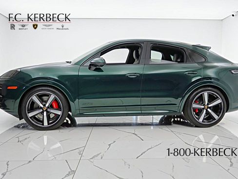 Used 2025 Porsche Cayenne GTS AWD/4WD image 3