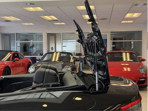 Used 2017 Maserati GranTurismo Sport RWD image 44