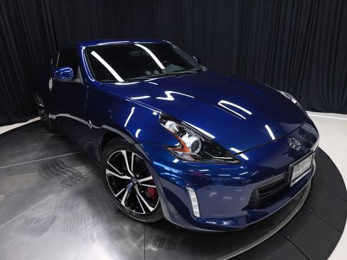 Used 2020 Nissan 370Z NISMO RWD image 46
