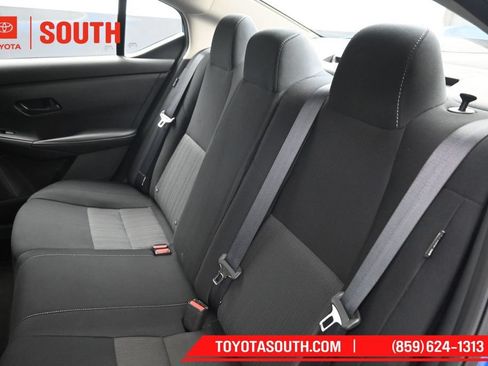 Used 2024 Nissan Sentra SV FWD image 22