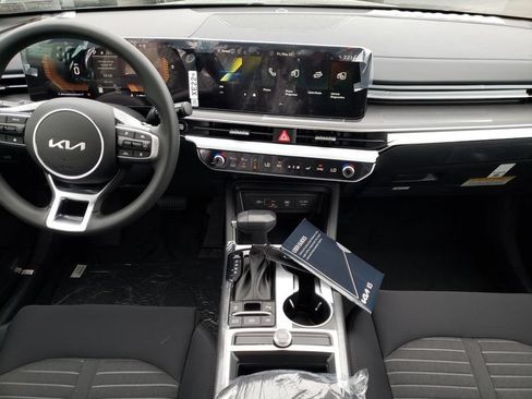New 2026 Kia K5 LXS FWD image 8