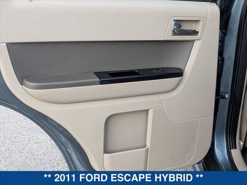 Used 2011 Ford Escape Limited image 17