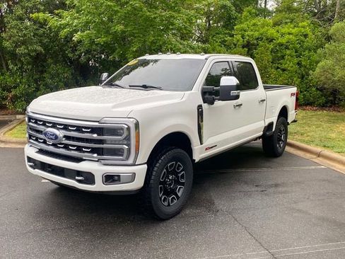 Used 2023 Ford F350 Platinum AWD/4WD image 3