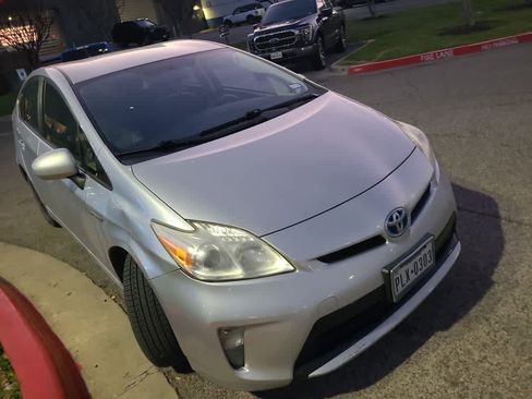 Used 2012 Toyota Prius Three image 3