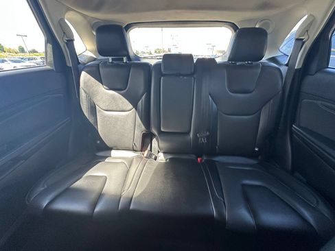 Used 2022 Ford Edge Titanium w/ Equipment Group 301A AWD/4WD image 41