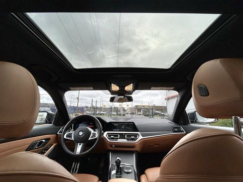 Used 2021 BMW 330e xDrive 330e xDrive w/ M Sport Package image 18