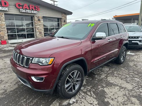 Used 2019 Jeep Grand Cherokee Limited image 3