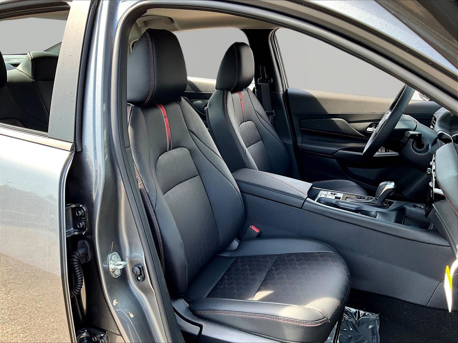 New 2027 Nissan Sentra SR w/ SR Premium Package FWD image 19