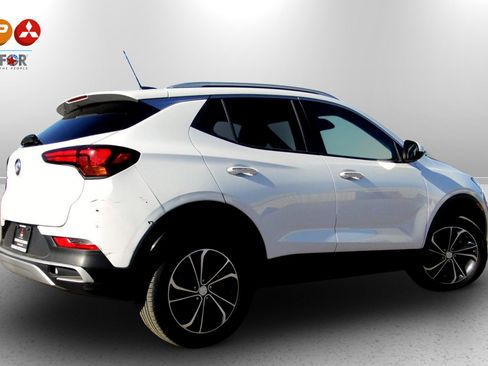 Used 2020 Buick Encore GX Select image 2