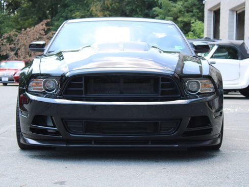 Used 2014 Ford Mustang GT w/ Equipment Group 301A RWD image 3