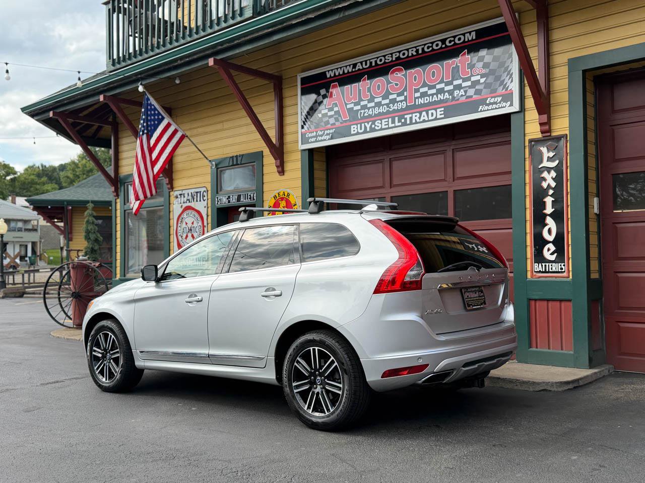 Used 2017 Volvo XC60 T5 Dynamic w/ Protection Package AWD/4WD image 9
