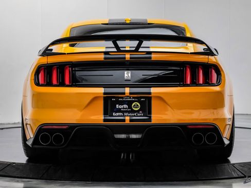 Used 2019 Ford Mustang Shelby GT350 w/ Technology Package RWD image 12