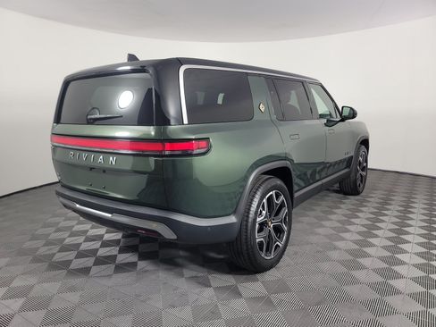 Used 2025 Rivian R1S Adventure AWD/4WD image 5