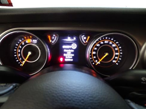 Used 2018 Jeep Wrangler Sport S image 11