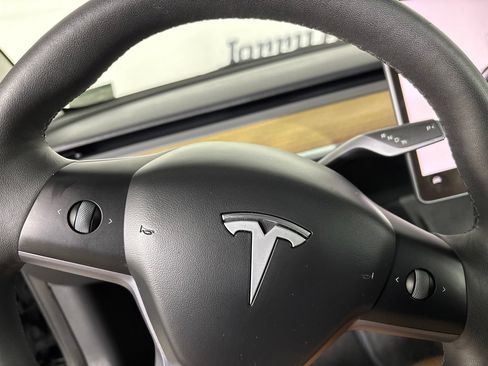 Used 2023 Tesla Model 3 Standard Range RWD image 10