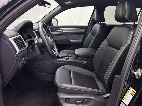 Used 2021 Volkswagen Atlas Cross Sport SE image 15