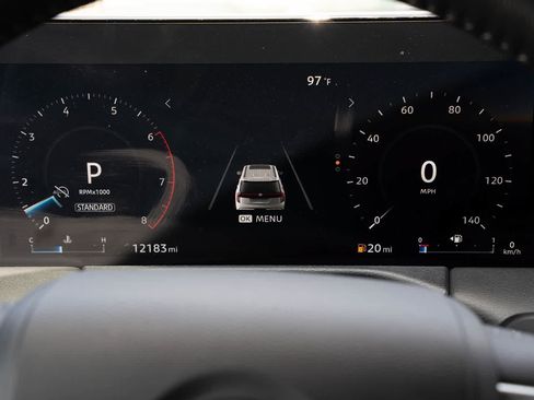 Used 2025 Nissan Armada SL w/ Captain's Chari Seat Package RWD image 12