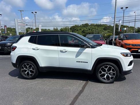 New 2026 Jeep Compass Limited AWD/4WD image 2