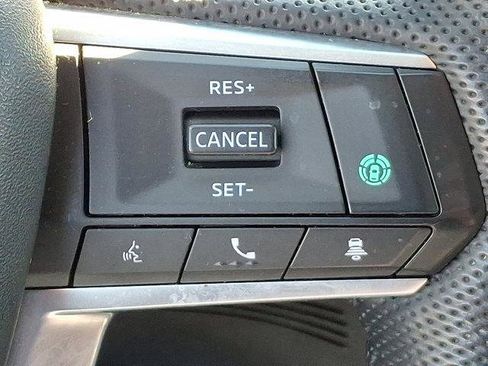 Used 2023 Mitsubishi Outlander SE image 22