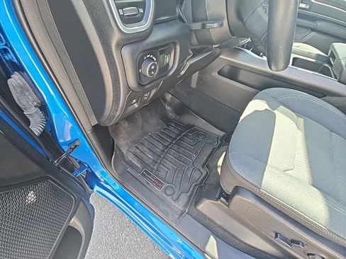 Used 2021 RAM 1500 Big Horn AWD/4WD image 18