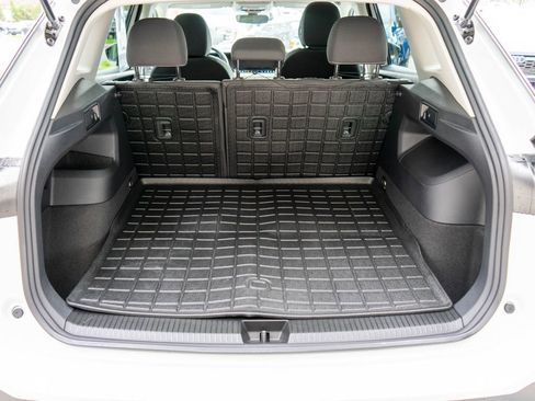 Used 2025 Volkswagen Tiguan S image 27