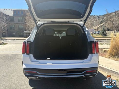 Used 2022 Kia Sorento SX image 8