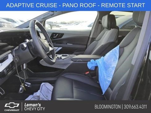 Used 2025 Cadillac Optiq Luxury 1 w/ LPO, Floor Liner Package image 6