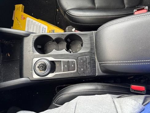 Used 2022 Ford Escape SEL AWD/4WD image 15