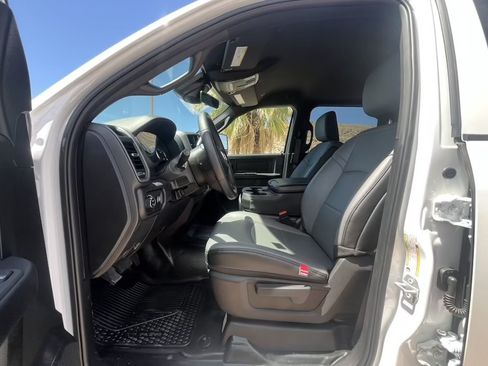 Used 2026 RAM 3500 Tradesman w/ Chrome Appearance Group A AWD/4WD image 9