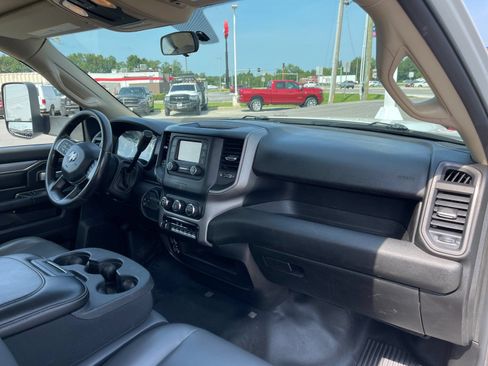Used 2019 RAM 3500 Tradesman AWD/4WD image 16