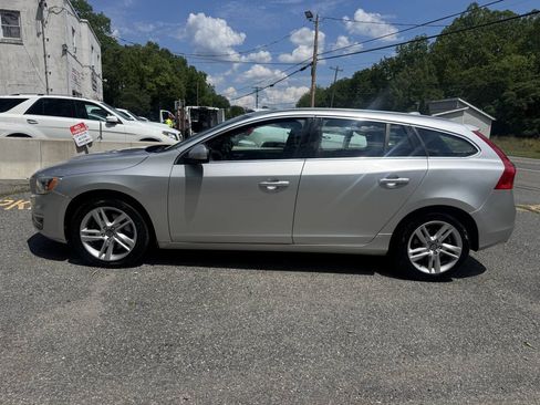 Used 2015 Volvo V60 T5 Premier AWD/4WD image 2