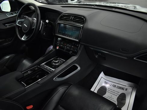 Used 2020 Jaguar F-PACE Checkered Flag AWD/4WD image 15