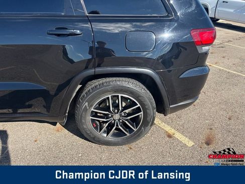 Used 2018 Jeep Grand Cherokee Trailhawk AWD/4WD image 36