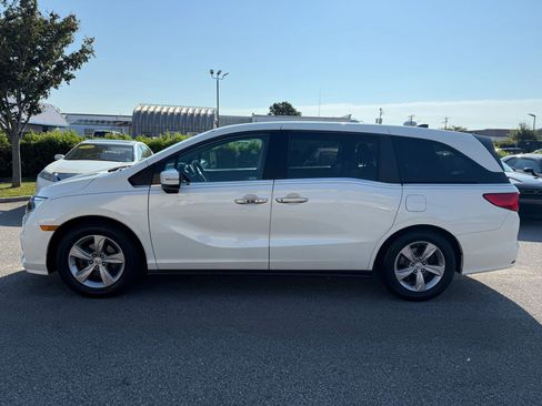 Used 2018 Honda Odyssey EX-L image 2