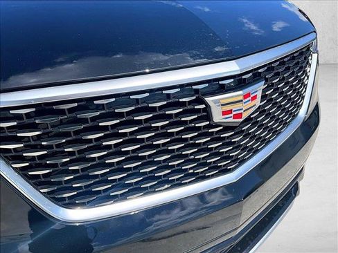 Used 2024 Cadillac XT6 Premium Luxury FWD image 30