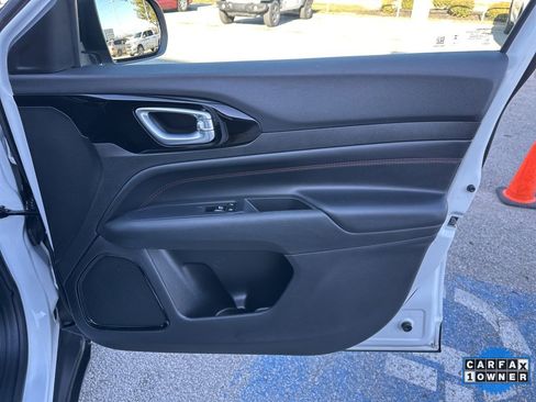 Used 2023 Jeep Compass Trailhawk image 49